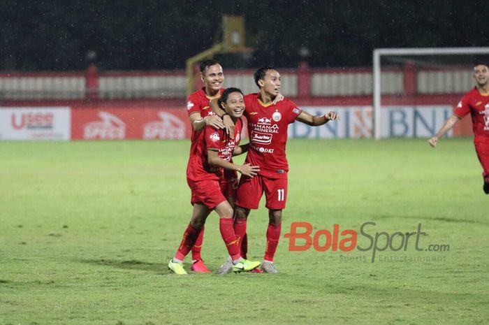 Persija Jakarta merayakan gol yang dicetak Evan Dimas dalam laga pekan ke-3 Shopee Liga 1 2020 melawan Bhayangkara FC, Sabtu (14/3/2020) di Stadion PTIK, Jakarta.
