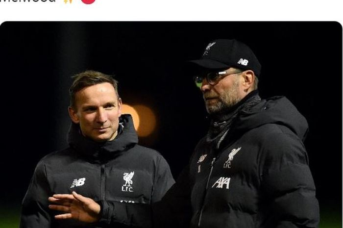 Pelatih Liverpool, Juergen Klopp (kanan).