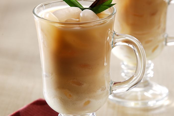 A glass of Wedang Kolang-kaling to chill out your mind