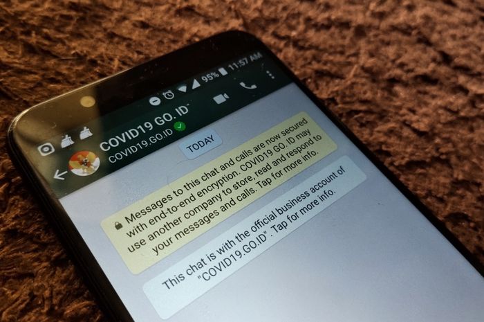 Fitur chatbot milik Menkominfo yang bekerjasama dengan WhatsApp untuk penyebaran informasi terkait Covid-19