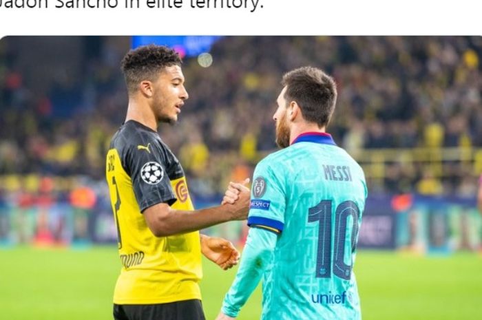 Pilar andalan Borussia Dortmund, Jadon Sancho, bersalaman dengan kapten Barcelona, Lionel Messi. 