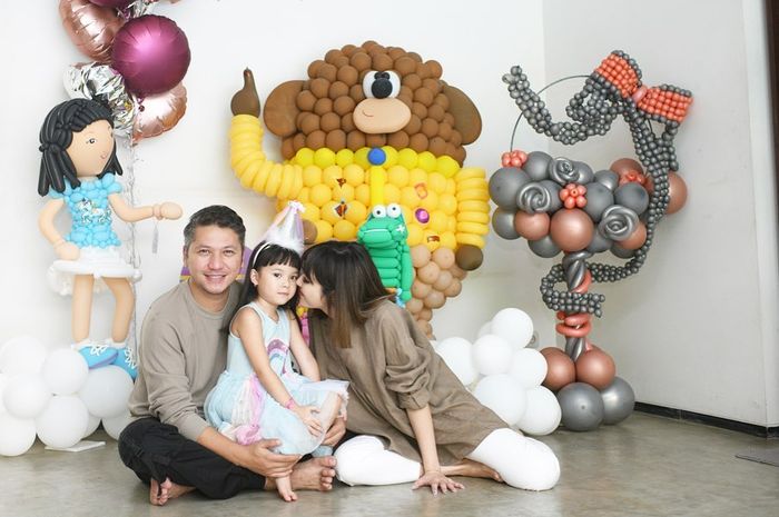 Selama Ini Bungkam, Akhirnya Terkuak Alasan Artis Cantik Ini Ogah