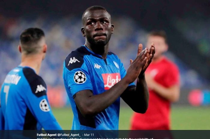 Bek tengah Napoli, Kalidou Koulibaly, memiliki julukan Armadio alias Si Lemari.