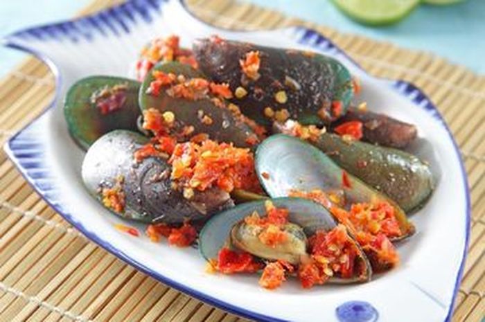 2 Steps Away For Spicy And Tasty Side Dish Of Kerang Bumbu Balado Kitchenesia