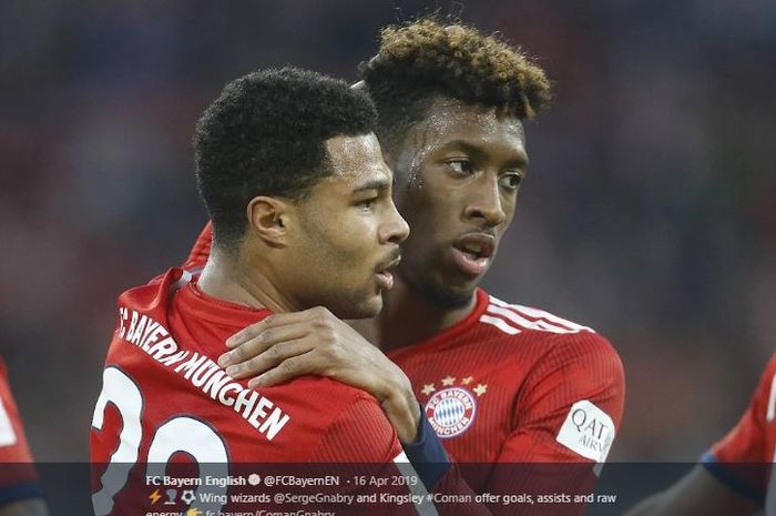 Penyerang Bayern Muenchen, Kingsley Coman (Kanan) dikabarkan masuk ke dalam daftar belanja pemain Barcelona.