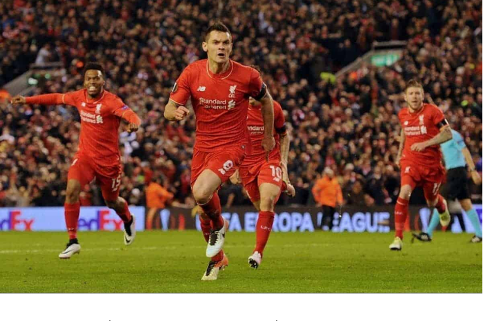 Bek tengah Liverpool, Dejan Lovren, saat merayakan gol penentu kemenangan dalam laga perempat final Liga Europa 2015-2016 melawan Borussia Dortmund, 14 April 2016.