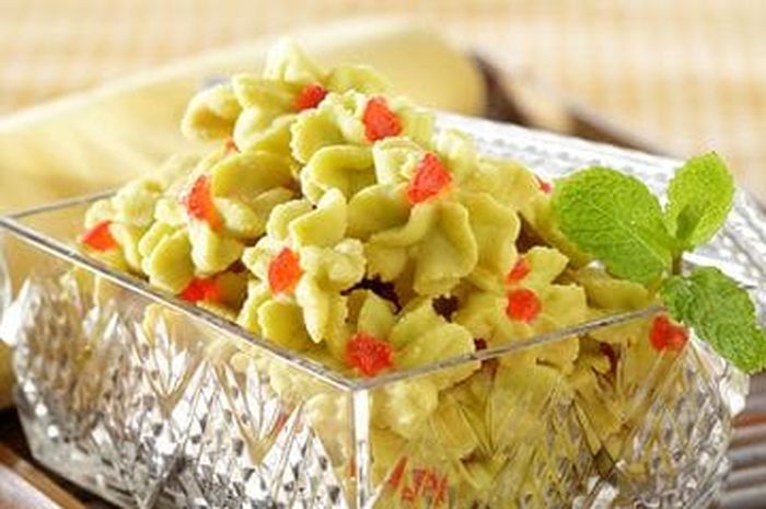 Try out this delicacy of Semprit Melon