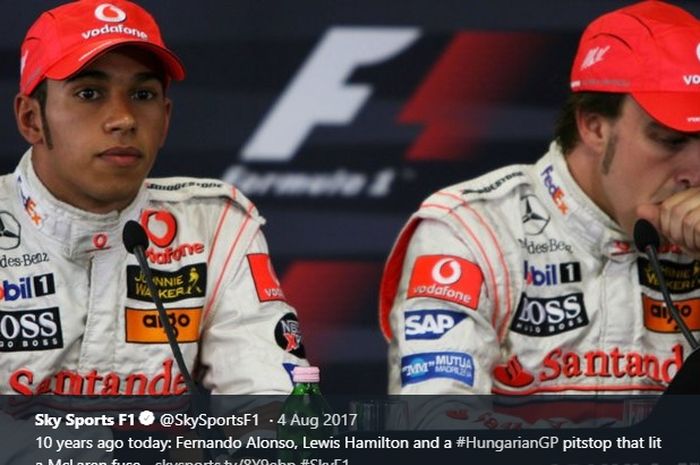 Lewis Hamilton (kiri) dan Fernando Alonso (kanan) terlibat rivalitas sengit di tim McLaren pada Formula 1 musim 2007.