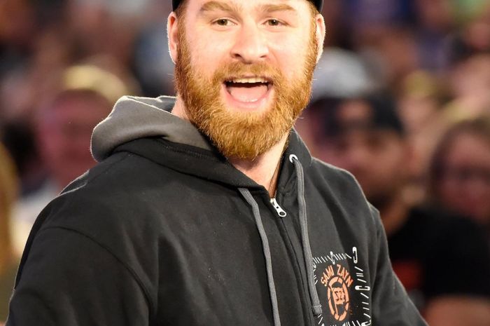 Salah satu pegulat muslim WWE, Sami Zayn.