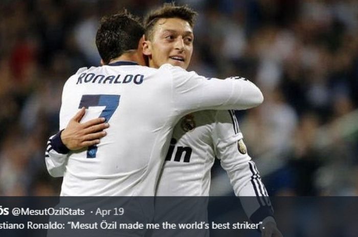 Cristiano Ronaldo dan Mesut Oezil saat masih di Real Madrid.