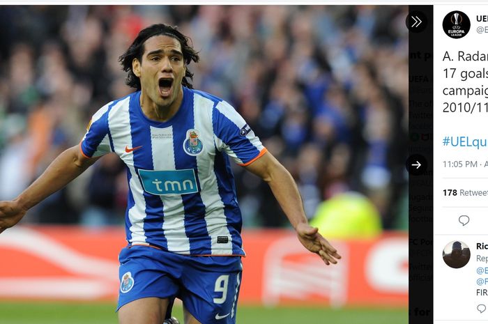 Radamel Falcao, raja gol Liga Europa yang mencetak 17 gol di kompetisi edisi 2010-2011.