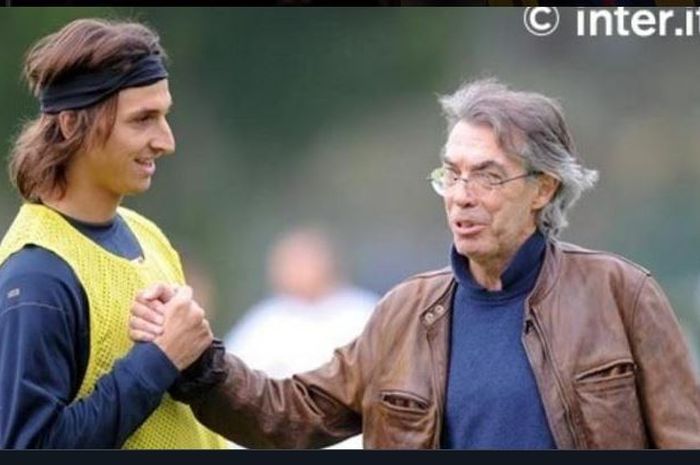 Massimo Moratti (kanan) menyalami Zlatan Ibrahimovic saat masih memperkuat Inter Milan.