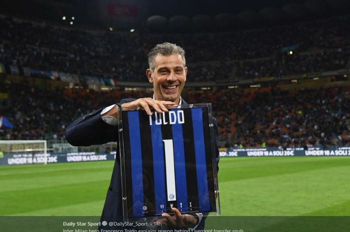 Legenda Inter Milan, Francesco Toldo, mengaku bangga pernah menolak tawaran untuk bergabung dengan rakasa Liga Inggris, Liverpool.