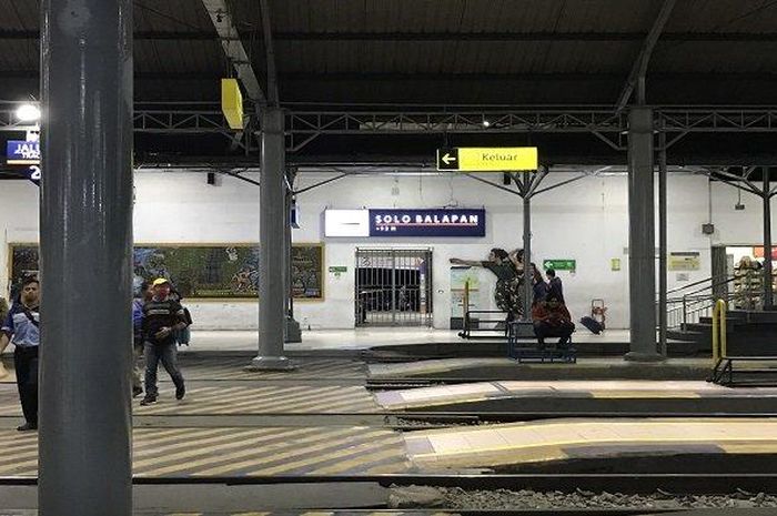 Stasiun Balapan Solo, Saksi Bisu Kegalauan Sang Maestro Didi Kempot - Hai
