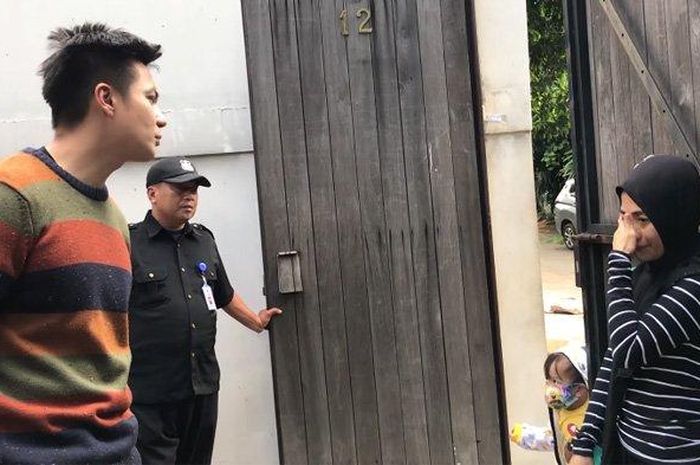 Rumah Bim Wong Didatangi Ibu Ibu Gendong Anak Sambil Nangis Maksa Minta Pekerjaan Bikin Ayah Kiano Geram Jangan Sampai Saya Marah Semua Halaman Wiken