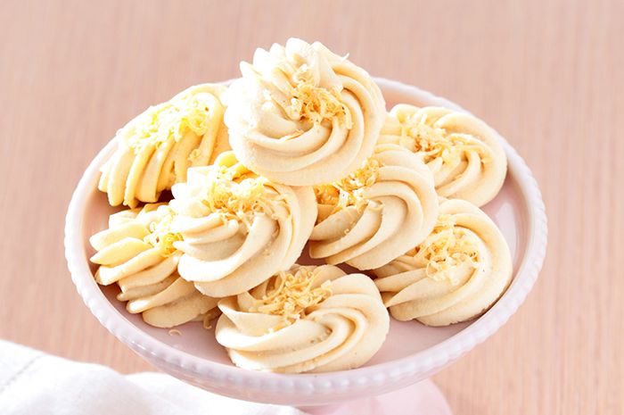 Kue Semprit Sagu Keju