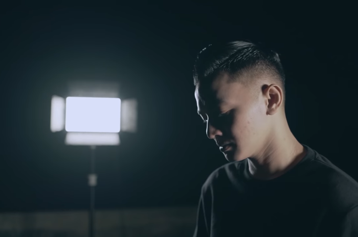 Lirik Lagu 'Tak Mungkin Kembali' yang Dinyanyikan oleh ...