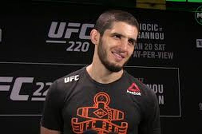 Islam Makhachev, jagoan UFC yang merupakan rekan seperguruan Khabib Nurmagomedov.