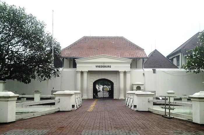 Apa Saja Koleksi JejakJejak Sejarah Jenderal Sudirman di Museum