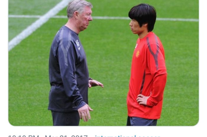 Park Ji-Sung bersama mantan pelatihnya di Manchester United, Sir Alex Ferguson.