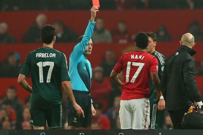 Luis Nani menerima kartu merah saat bertanding melawan Real Madrid pada laga leg kedua babak 16 besar Liga Champions 2012-2013 saat membela Manchester United.
