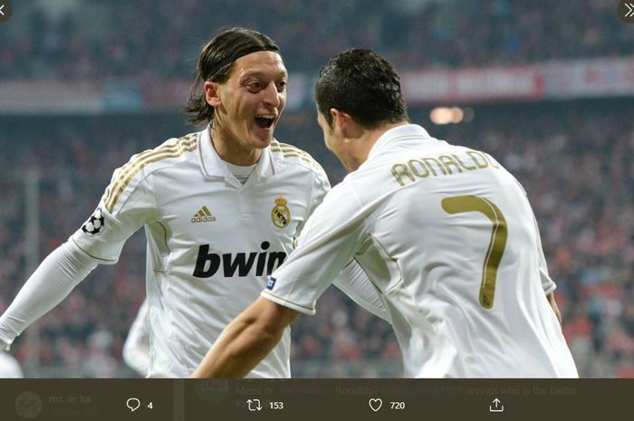 Dua mantan bintang Real Madrid, Cristiano Ronaldo dan Mesut Oezil