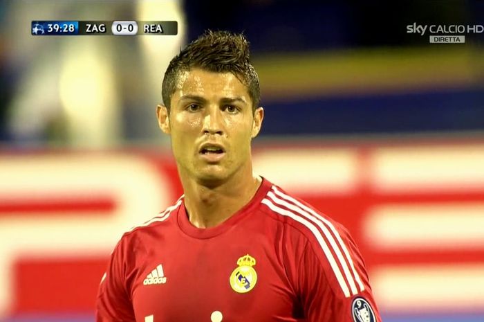 Cristiano Ronaldo saat membela Real Madrid dalam laga Liga Champions 2011 melawan Dinamo Zagreb.