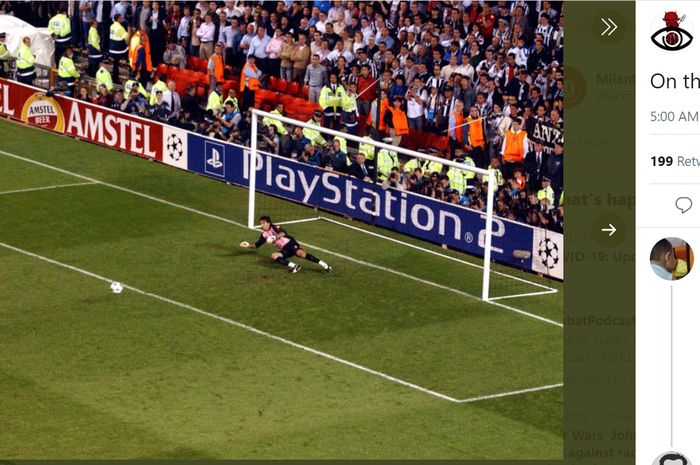 Andriy Shevchenko, mencetak gol penentu kemenangan AC Milan atas Juventus dalam adu penalti di duel klasik final Liga Champions, 28 Mei 2003.