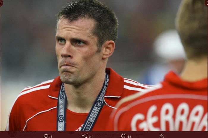 Ekspresi kekecewaan pemain Liverpool, Jamie Carragher, saat kalah melawan AC Milan pada final Liga Champions 2007.