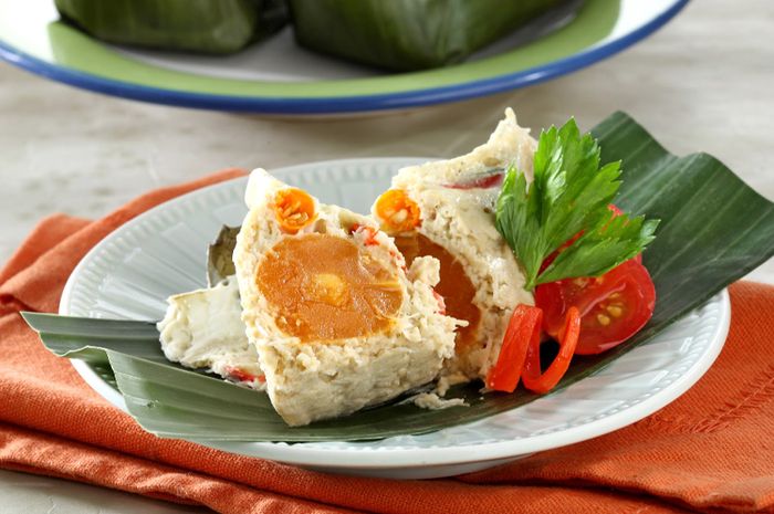 Botok Telur Asin