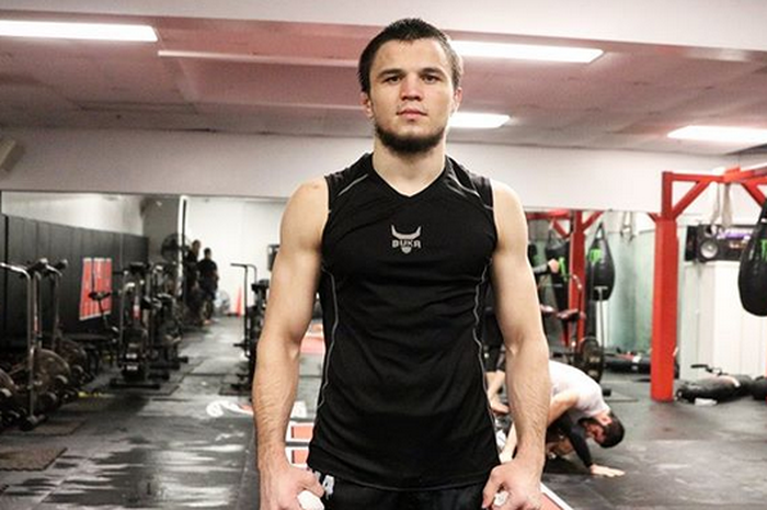 Penerus singgasana kedigdayaan klan Nurmagomedov di UFC, Umar Nurmagomedov yang merupakan sepupu Khabib Nurmagomedov.