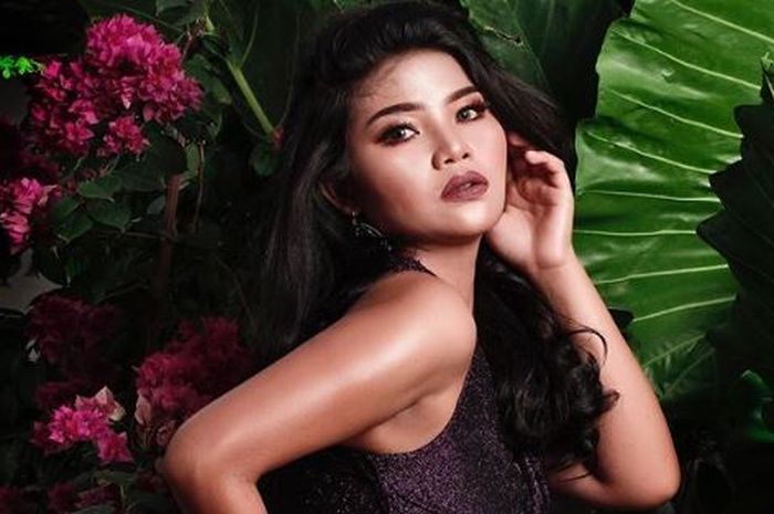 Pamer Wajah Mulus Tanpa Makeup, Foto Selfie Rosa Meldianti Dipuji Habis
