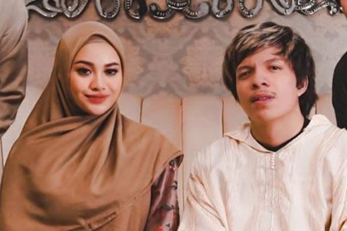 Haven T Even Raised The Auction Of The Household Already Got A Warning Atta Halilintar Predicted By Astrologers His Life Will Be Dominated By Aurel Hermansyah His Ego Should Be Thought All