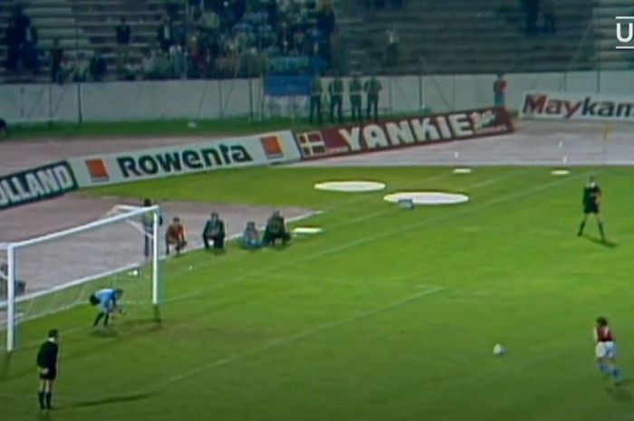 ON THIS DAY 20 Juni 1976, Tendangan Penalti Panenka