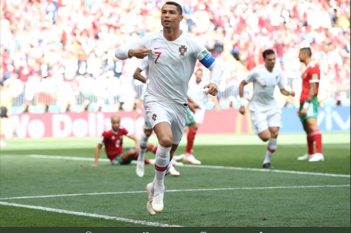 Kapten Portugal, Cristiano Ronaldo, merayakan gol ke gawang Maroko pada pertandingan Grup B Piala Dunia 2018 di Stadion Luzhniki, 20 Juni 2018.