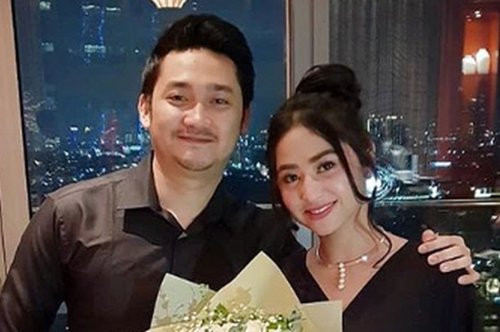 Dewi Perssik Punya Niatan Cerai dari Angga Wijaya, Ahli Tarot Terawang Masih Ada Orang di Masa Lalu yang Tak Rela Sang Biduan Bahagia: Itu yang Aku Takutkan