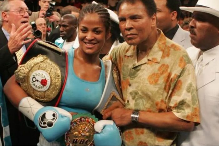 Laila Ali dan ayahnya, Muhammad Ali.