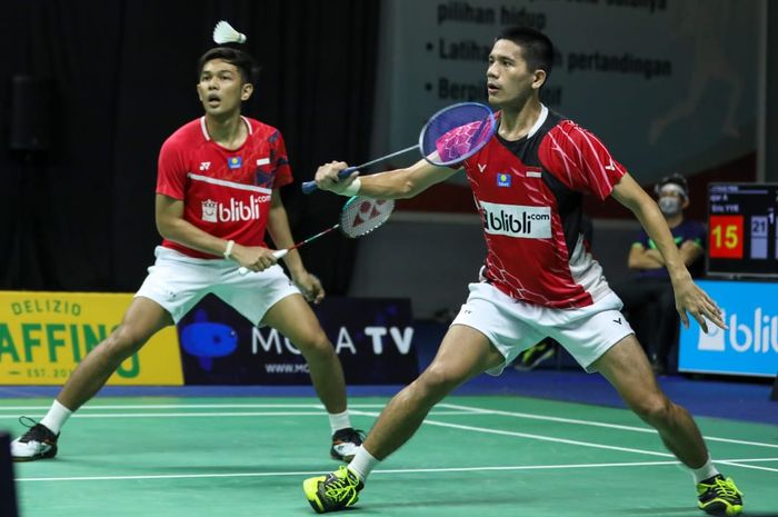 Pasangan ganda putra Fajar Alfian/Yeremia Yoche Yacob Rambitan pada laga pertama PBSI Home Tournament di pelatnas Cipayung, Jakarta. Kamis (25/6/2020).