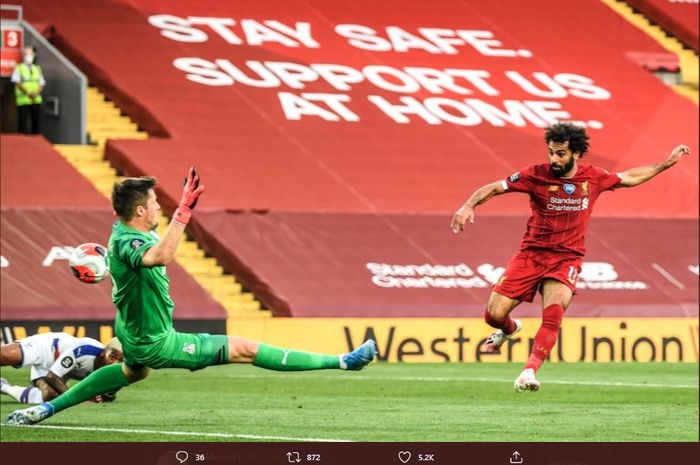 Momen Mohamed Salah mencetak gol kedua Liverpool ke gawang Crystal Palace pada laga pekan ke-31 Liga Inggris di Stadion Anfield, Rabu (24/6/2020).