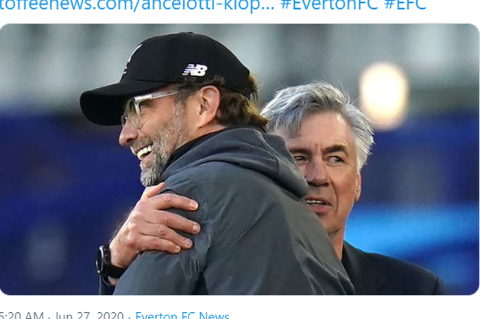 Pelatih Everton, Carlo Ancelotti (kanan) dan juru taktik Liverpool, Juergen Klopp.