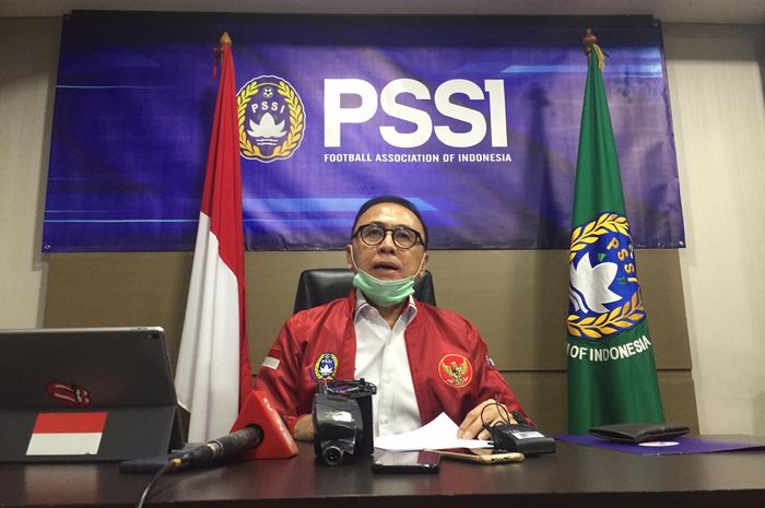 Ketua Umum PSSI, Mochamad Iriawan dalam Konferensi Pers terkait kelanjutan kompetisi 2020, di Kantor PSSI, Senayan, Jakarta Pusat, 28 Juni 2020.