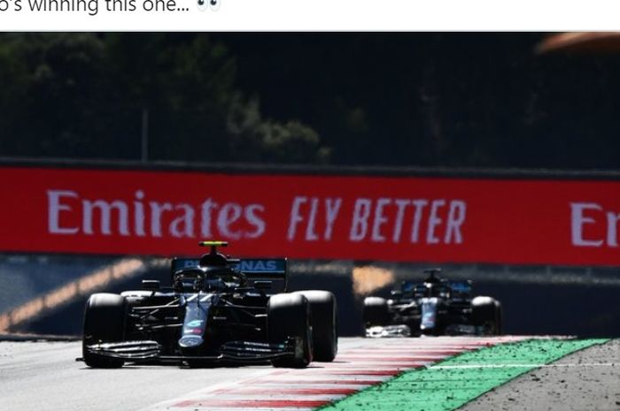 Pembalap Mercedes, Valtteri Bottas, memimpin jalannya balapan F1 GP Austria di Red Bull Ring, Austria, 5 Juli 2020.