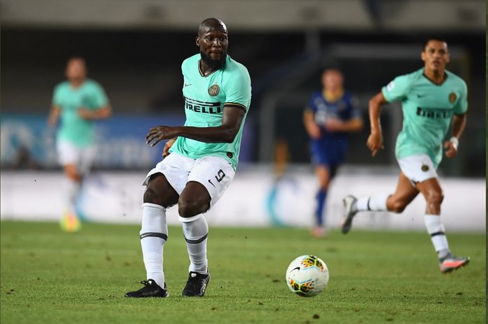 Romelu Lukaku dalam laga Hellas Verona vs Inter Milan di pekan ke-31 Liga Italia, Kamis (9/7/2020) di Marc'Antonio Bentegodi.