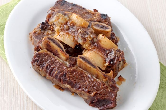 Hidangan iga bakar asam manis