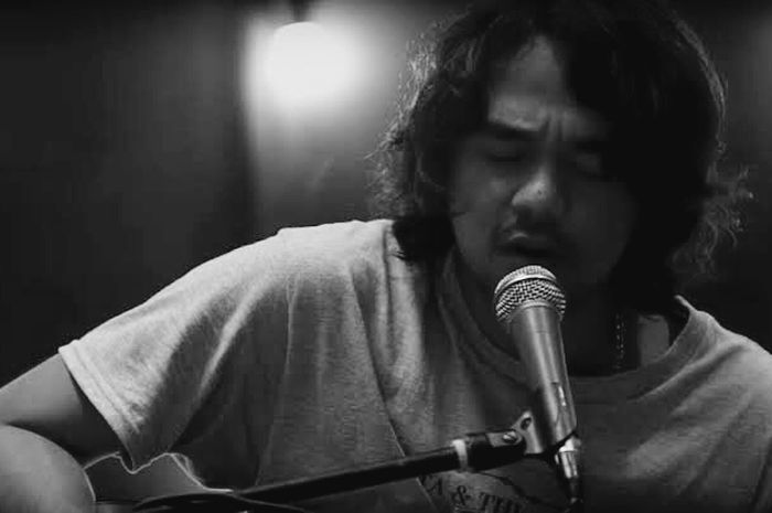 Lirik Lagunya Begini, Nadanya Begitu Yang Dipopulerkan Jason Ranti