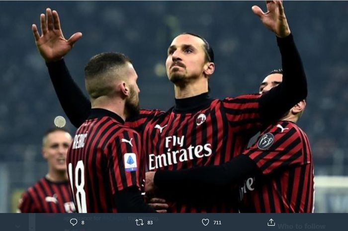 Zlatan Ibrahimovic merayakan golnya untuk AC Milan.