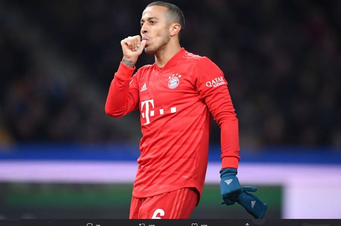 Gelandang Bayern Muenchen, Thiago Alcantara, dikabarkan sedang diincar Liverpool.