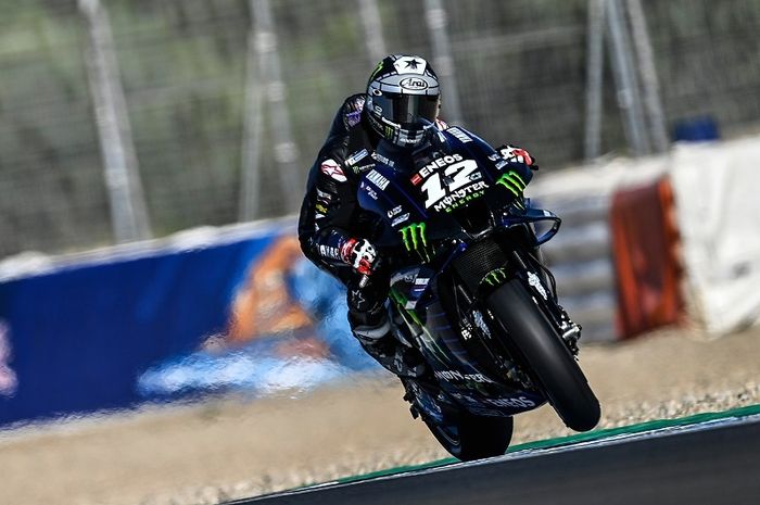 Pembalap Monster Energy Yamaha, Maverick Vinales, ketika melakoni sesi latihan bebas ketiga MotoGP Andalusia di Sirkuit Jerez, Spanyol, 25 Juli 2020. 