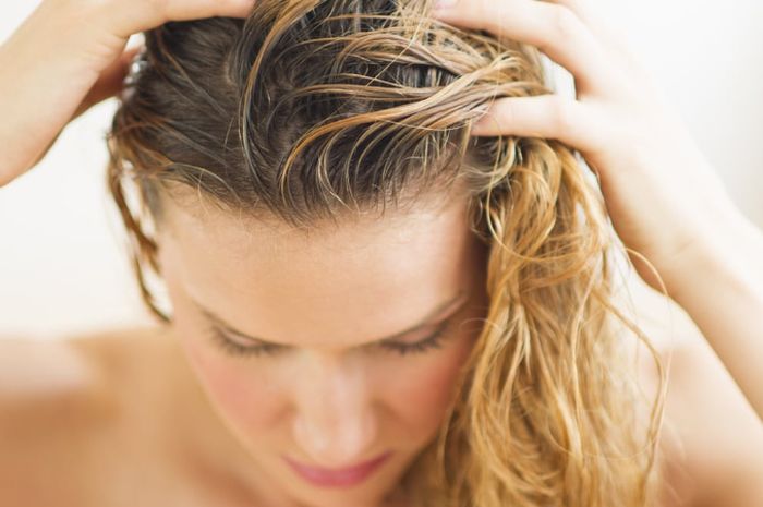 Cara Mudah Bikin Sendiri Hair Tonic di Rumah. Bye-bye Rambut Rontok