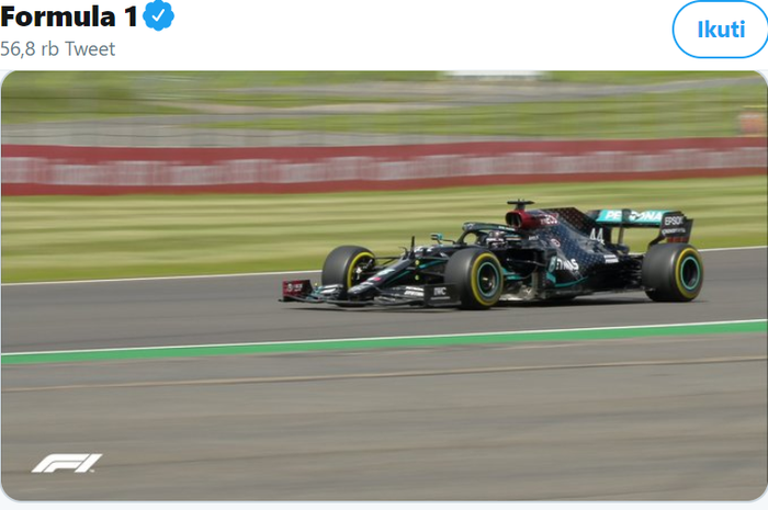 Pembalap Mercedes, Lewis Hamilton, ketika memimpin pertandingan GP Inggris 2020 di Sirkuit Silverstone, Minggu (2/8/2020)